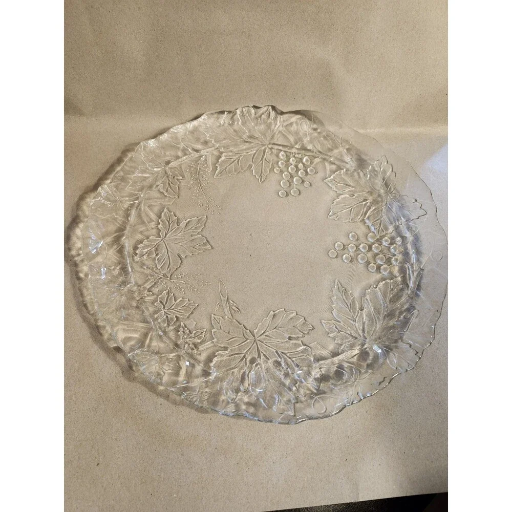 Mallory Cristal D'Arques Durand Dinner Plate Grape & Leaves Design 10 1/2 inch